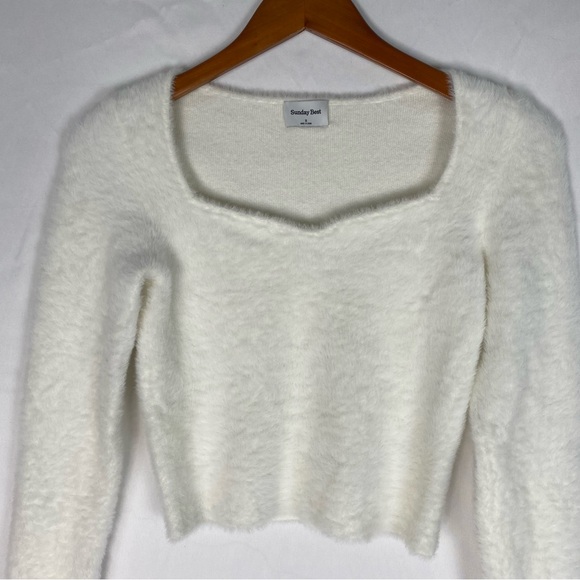 Sunday Best Elsie Sweater Sweetheart Neckline Fuzzy Knit Size Small - Picture 2 of 6